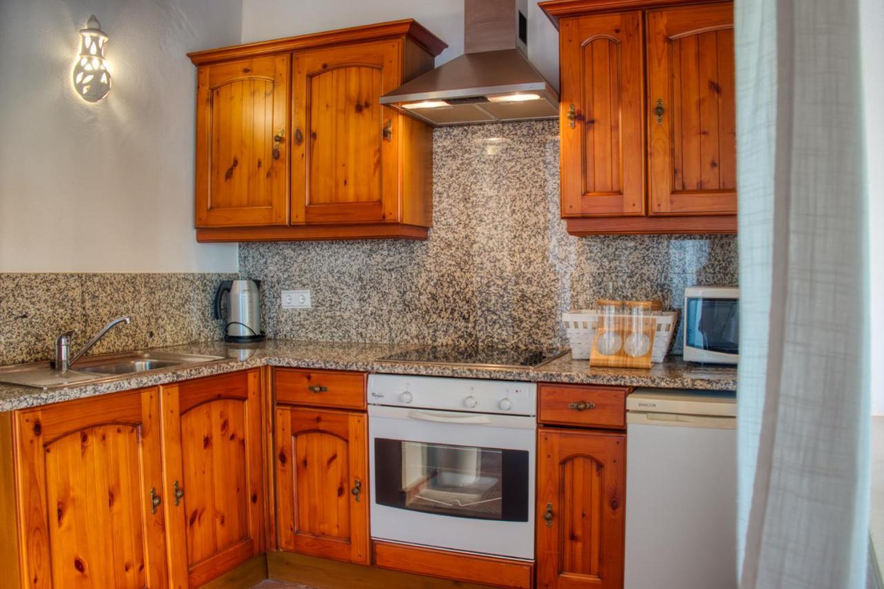 Moonshine Guest House With Private Studios And Private Cottage 라고스 외부 사진