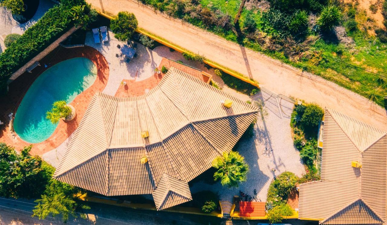Moonshine Guest House With Private Studios And Private Cottage 라고스 외부 사진